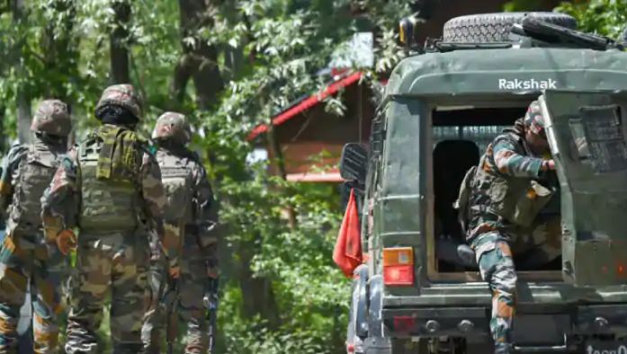 Encounter again between terrorists and security forces in Shopian district of Jammu and Kashmir