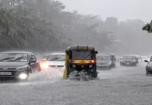 Heavy Rain Alert: Orange Alert Issued for Thiruvananthapuram and Kollam, Six Districts Under Yellow Alert in Kerala