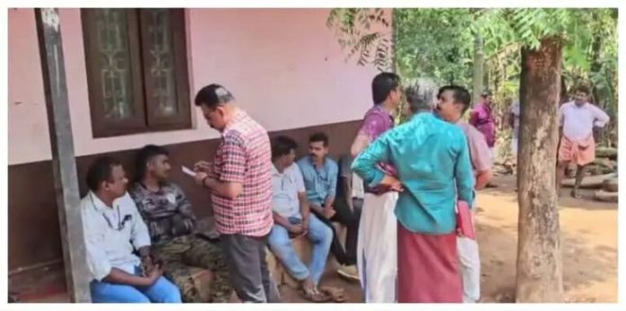 Two Forest Department Officials Caught Taking Bribe in Palakkad